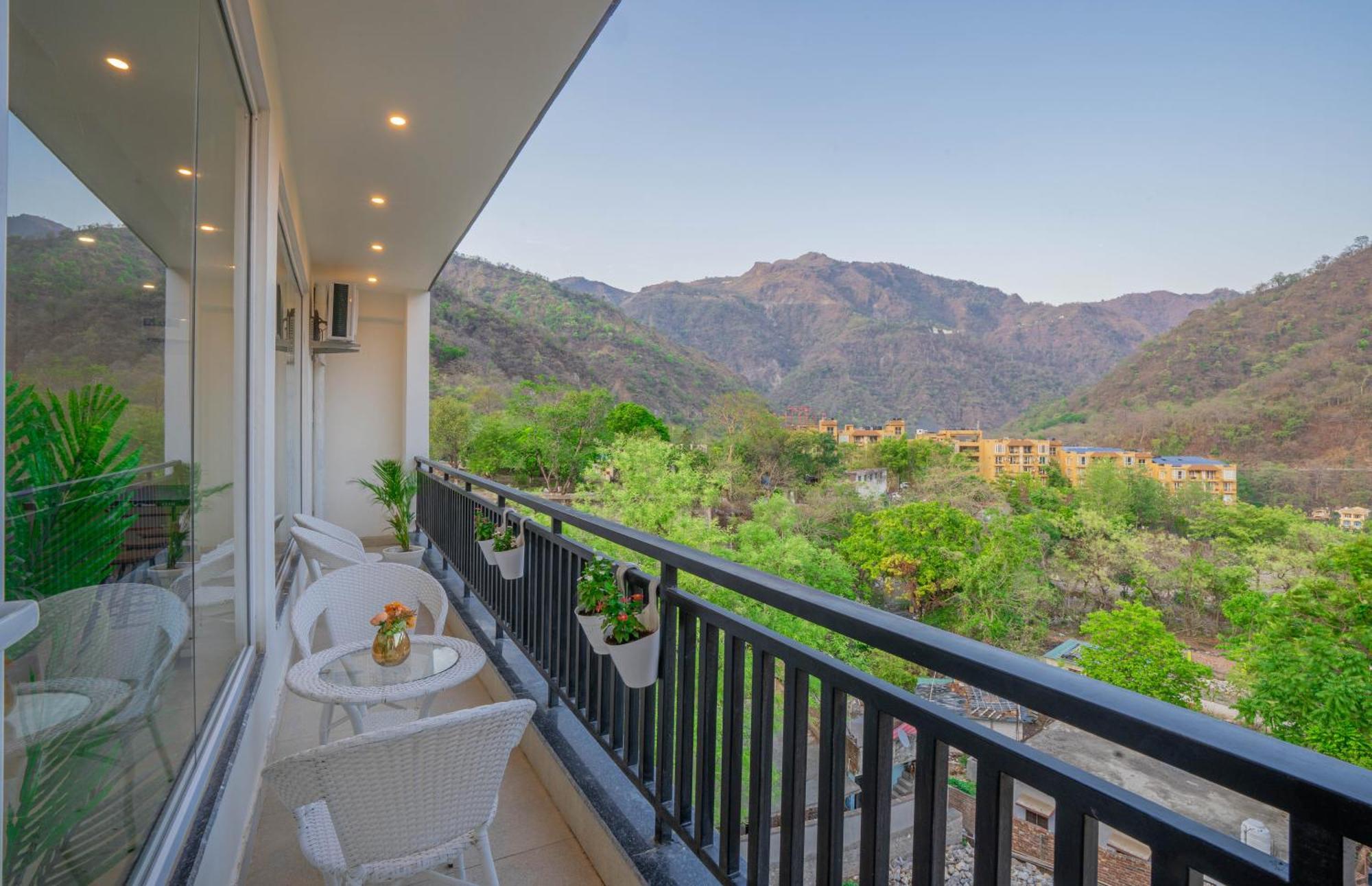 Perfectstayz Alpine Near Laxman Jhula Rishīkesh Eksteriør billede
